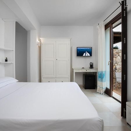 The Square Depandance Bed and Breakfast Cannigione Exteriör bild