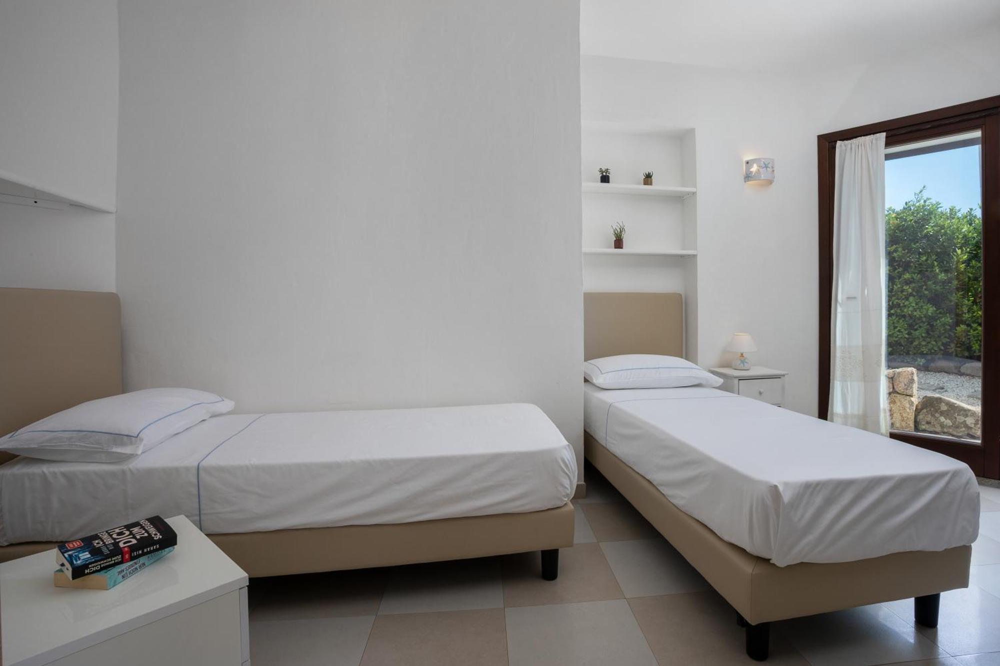 The Square Depandance Bed and Breakfast Cannigione Exteriör bild