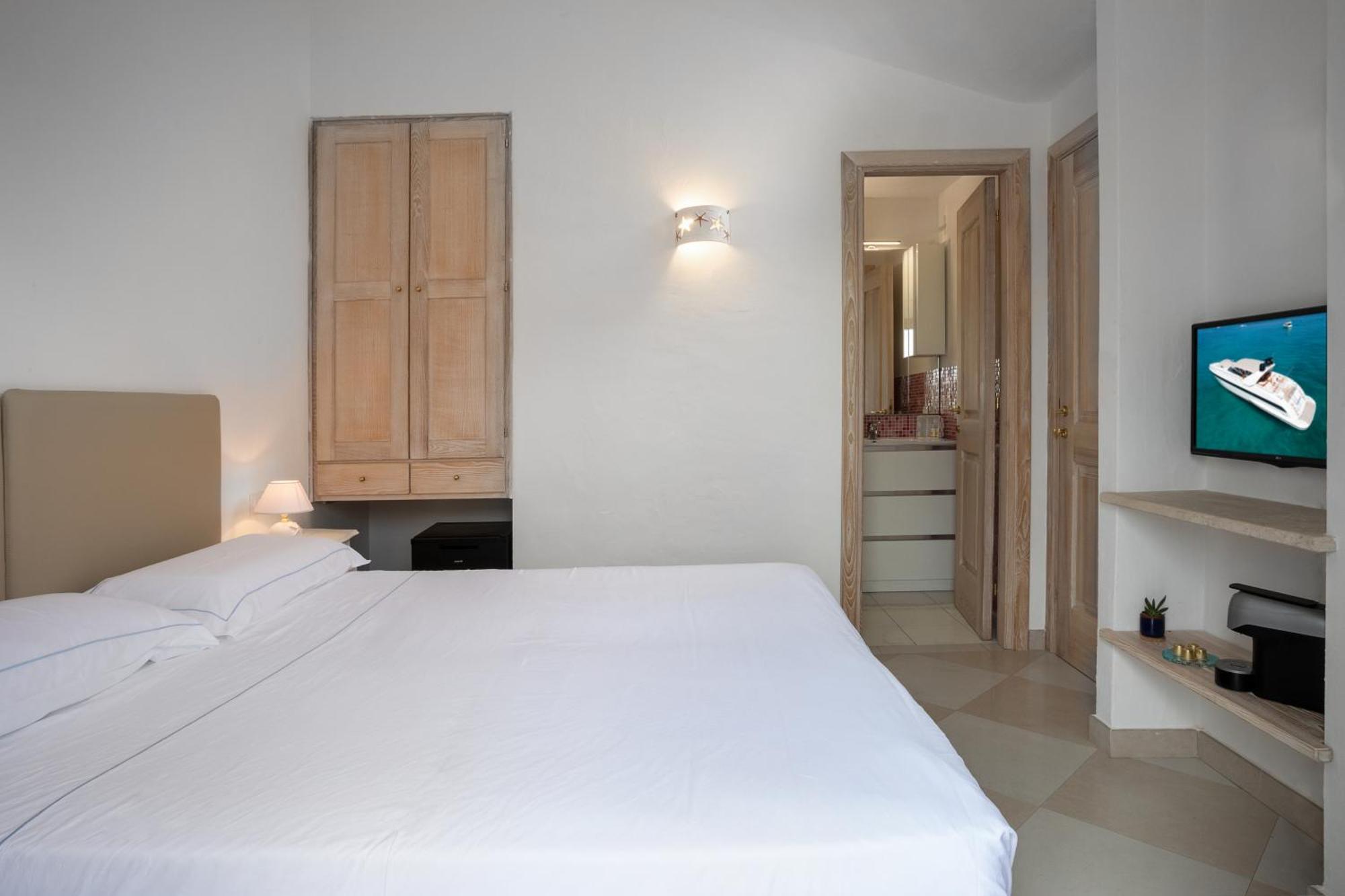 The Square Depandance Bed and Breakfast Cannigione Exteriör bild